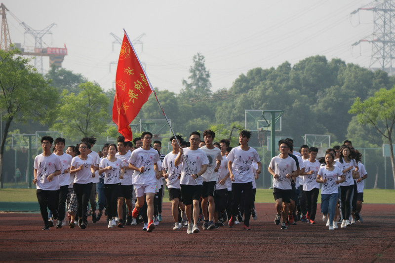 安徽大学唐马 (1)_meitu_7_meitu_9